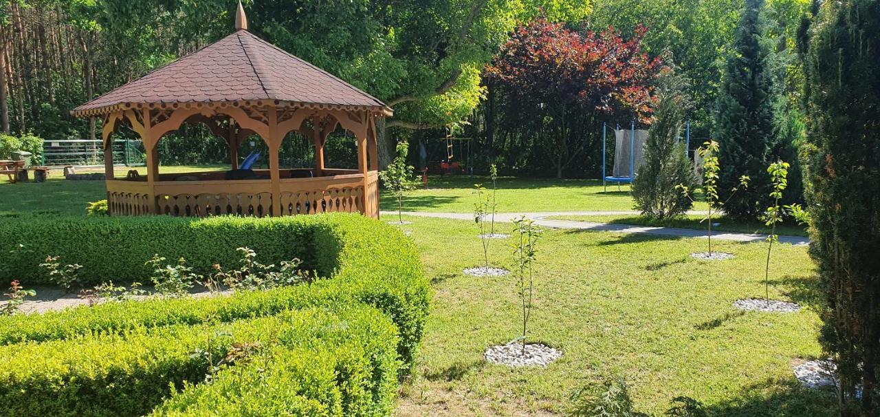 Domki Pod Orzechem Kołczewo Exterior foto